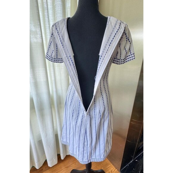 Vintage 60s dress, white, tiny blue flowers in stripes, square neckline, fitted - Picture 10 of 10